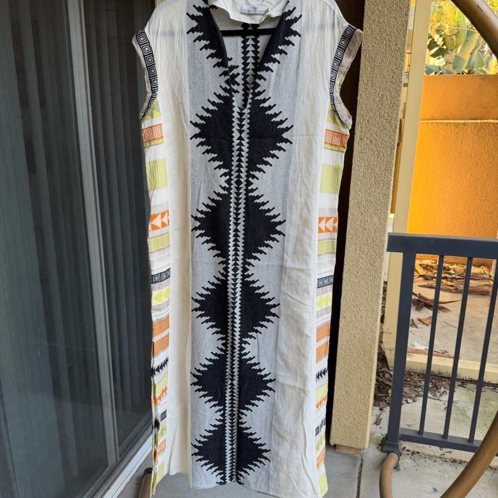 Devotion TWINS Black and Cream Dress
